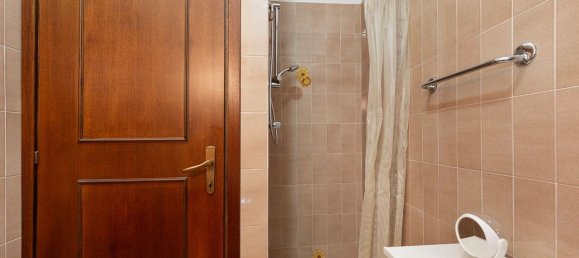 3 rooms Apartment in Arona, Italy No. 139985 20