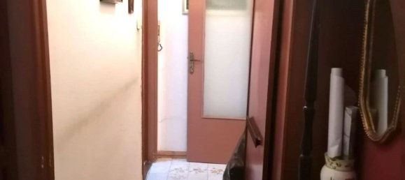 4-salle Appartement à Maddaloni, Italy No. 263671 10