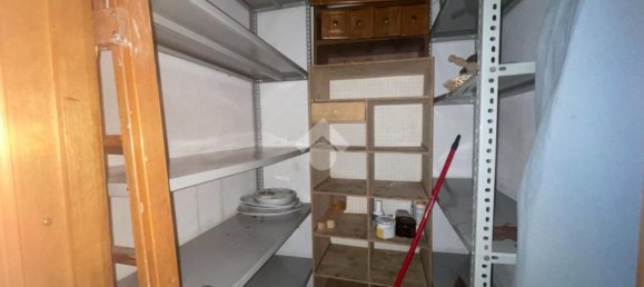 5-Zimmer Wohnung in Genoa, Italy, Nr. 35861 30