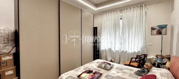 1 bedroom Apartment in Turin, Italy No. 348704 8