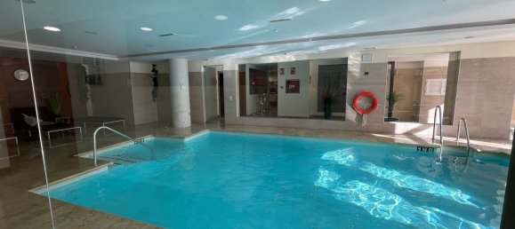 Apartamento de 3 dormitorios en Marbella, Spain No. 189409 48