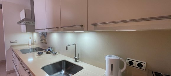 Apartamento de 3 dormitorios en Marbella, Spain No. 189409 9