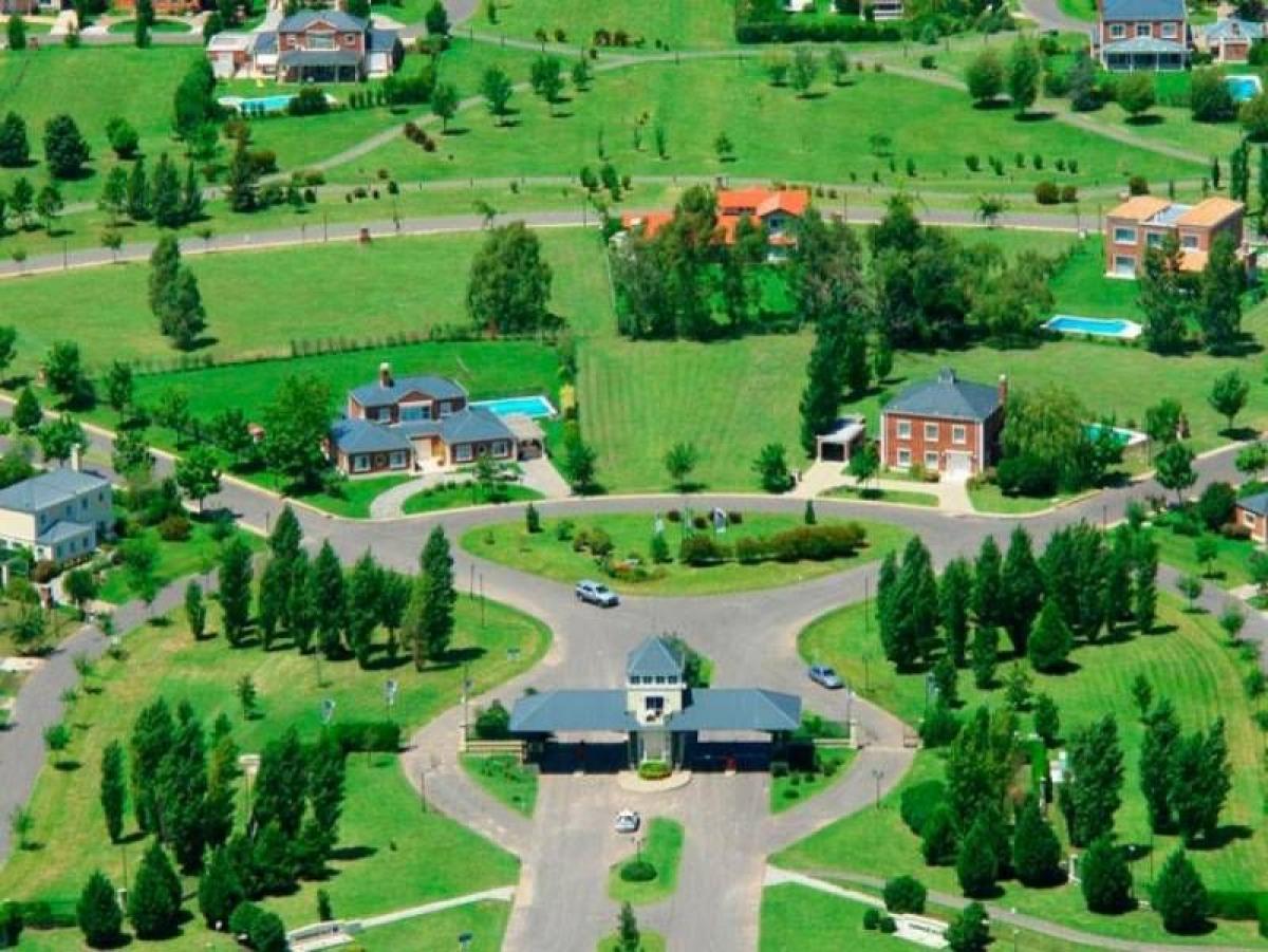  Land in Pilar, Argentina No. 110281