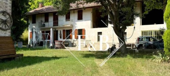 3 Schlafzimmer Haus in Montechiaro d'Asti, Italy, Nr. 266877 6