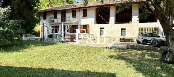 3 Schlafzimmer Haus in Montechiaro d'Asti, Italy, Nr. 266877 4