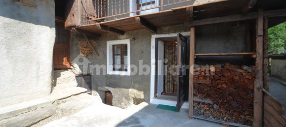 2 bedrooms House in Usseaux, Italy No. 278827 4