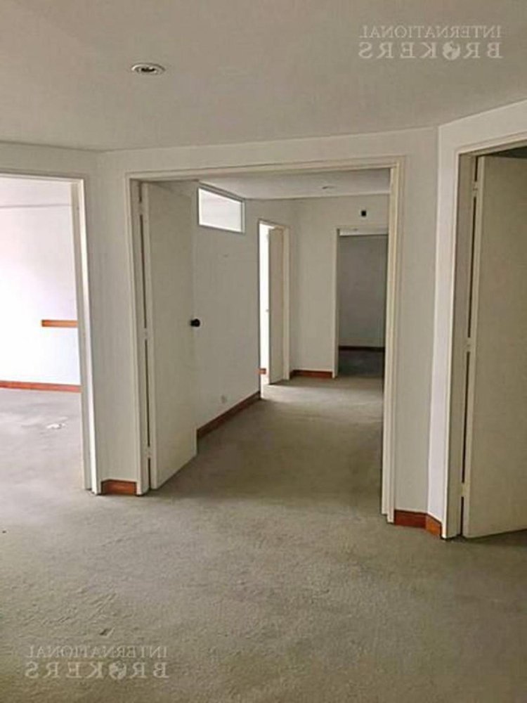  Office in Buenos Aires, Argentina No. 108454