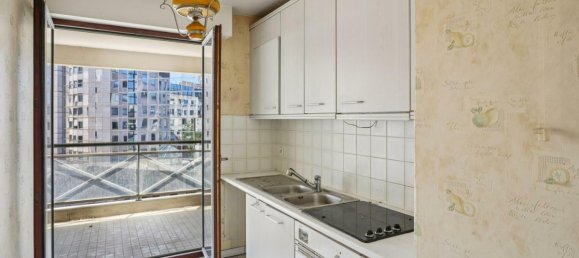 2 bedrooms Apartment in Charenton-le-Pont, France No. 350345 7