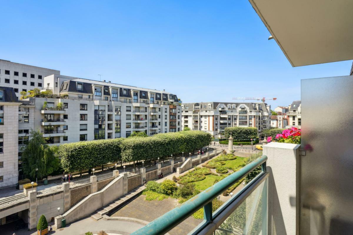 Квартира с 2 спальнями в Шарантон-лё-Пон, Франция № 350345