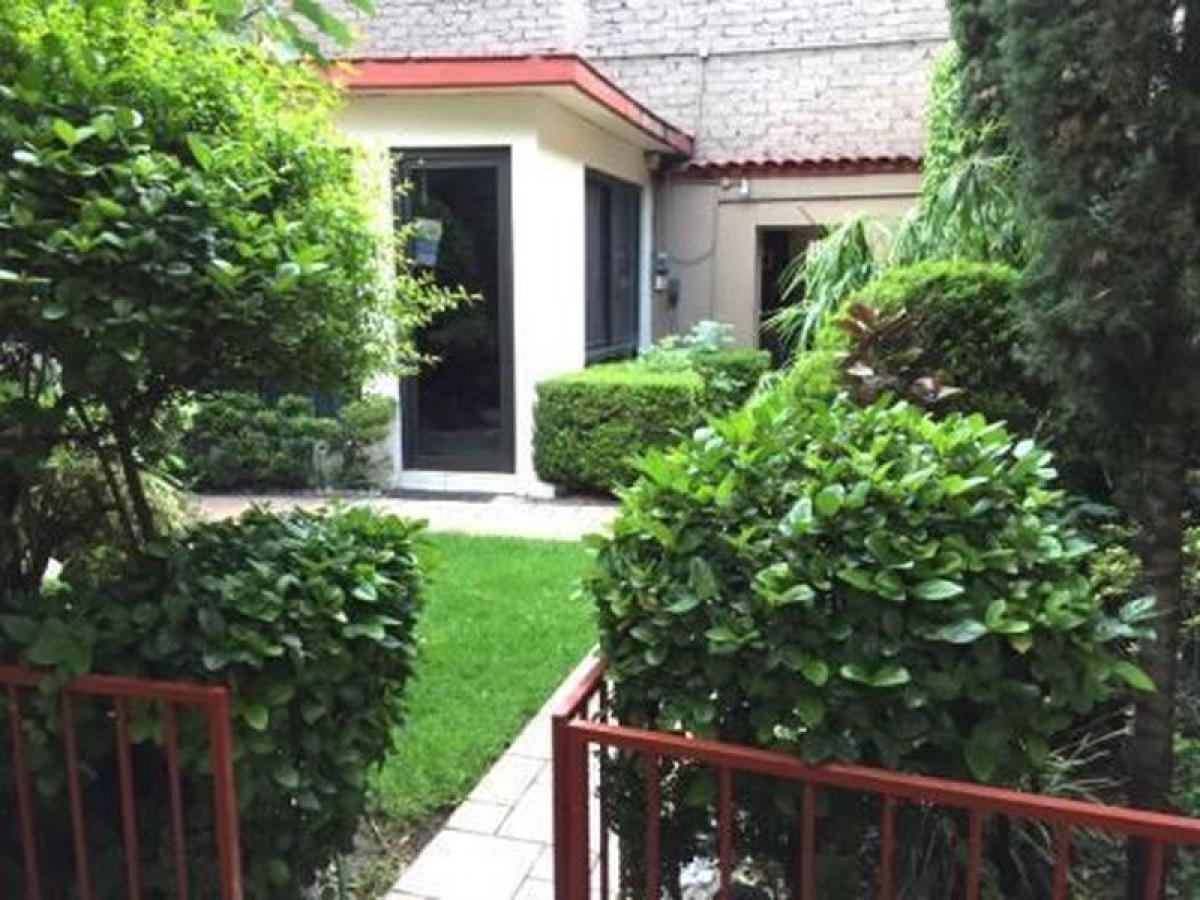 4 bedrooms House in Tlalnepantla, Mexico No. 210443