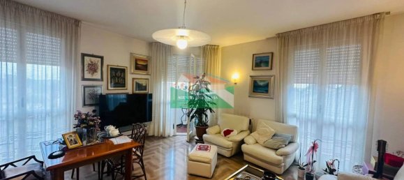 3 bedrooms Apartment in Ravenna, Italy No. 283597 7