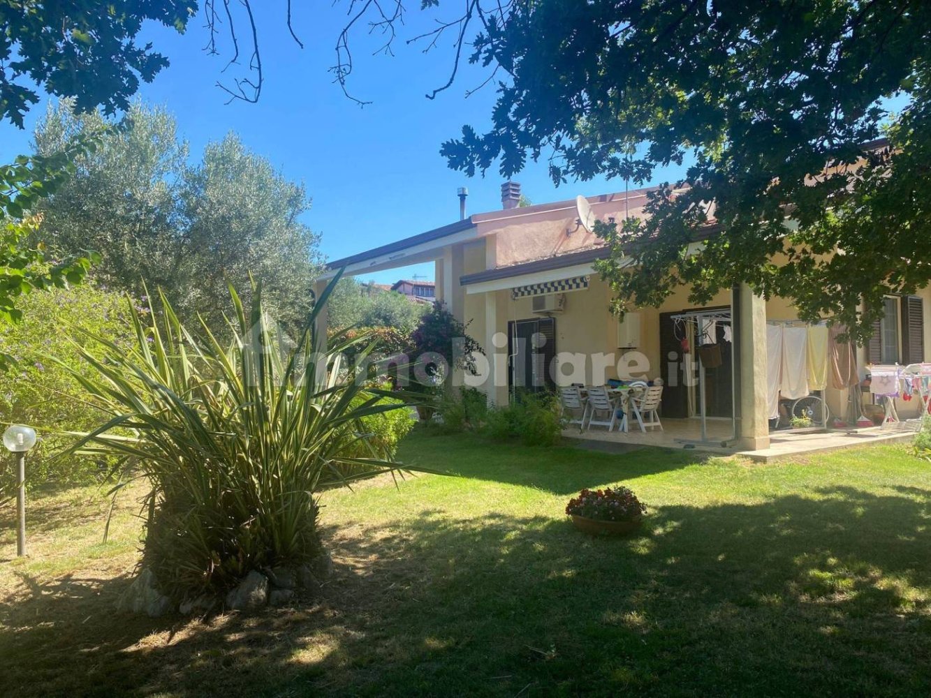 4 bedrooms Villa in Sessa Aurunca, Italy No. 293818