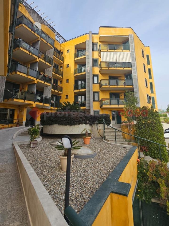 Apartamento de 5 habitaciónes en Catanzaro, Italy No. 110647