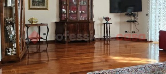 Apartamento de 5 habitaciónes en Catanzaro, Italy No. 110647 35