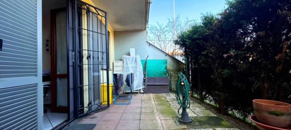 2-salle Appartement à Arcore, Italy No. 35369 10