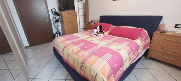 2-salle Appartement à Arcore, Italy No. 35369 15