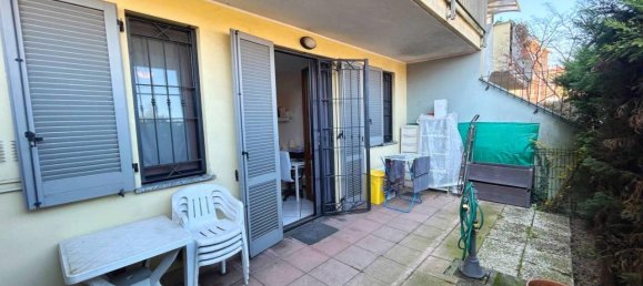 2-salle Appartement à Arcore, Italy No. 35369 11