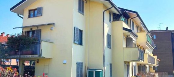 2-salle Appartement à Arcore, Italy No. 35369 23