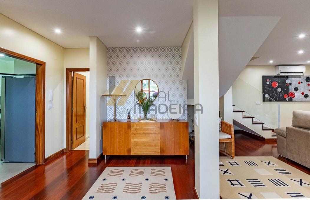 4 bedrooms House in Funchal, Portugal No. 238010