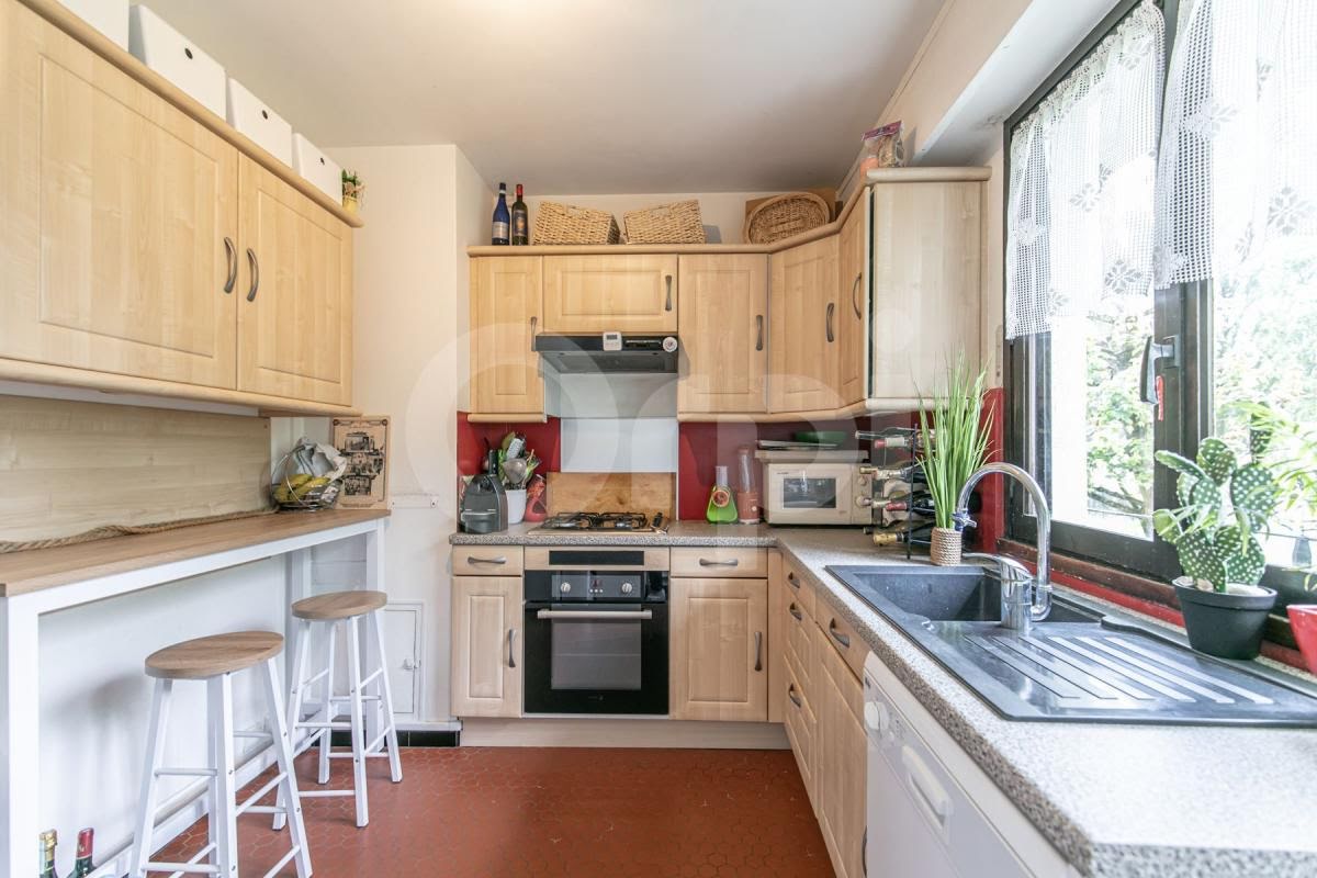 Квартира с 1 спальней в Шенвьер-сюр-Марн, Франция № 176240