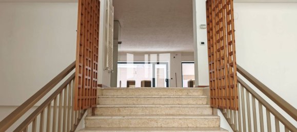 142m² Commercial property in Alba Adriatica, Italy No. 340800 9