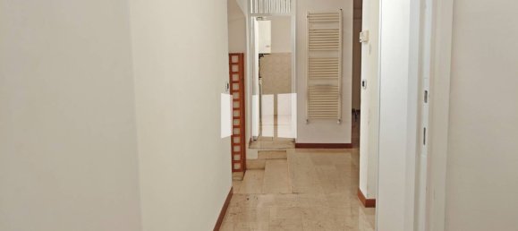 142m² Commercial property in Alba Adriatica, Italy No. 340800 4