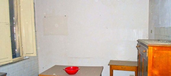 6 غرف نوم شقة في Asciano, Italy رقم 331302 7