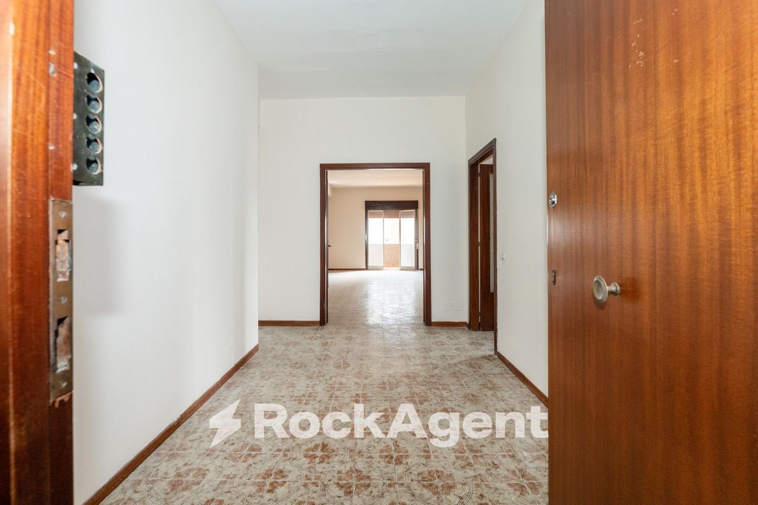 Apartamento T4 em Gravina di Catania, Italy N.º 389089