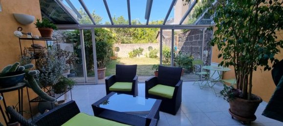 3 bedrooms House in Tours, France No. 315708 2