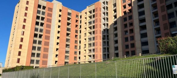 2-salle Appartement à Milan, Italy No. 241358 24