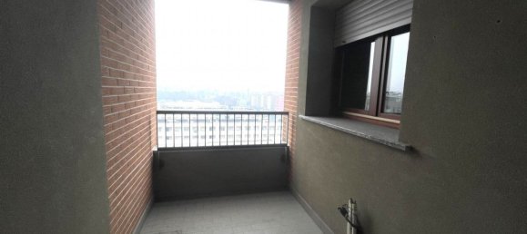 2-salle Appartement à Milan, Italy No. 241358 13