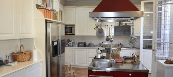 Квартира с 4 комнатами в Кремона, Италия № 172452 18