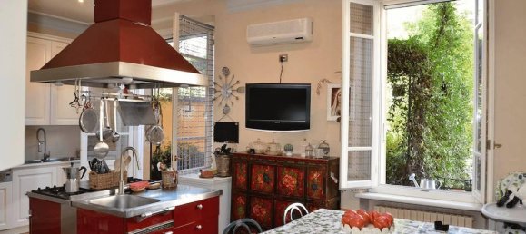 Квартира с 4 комнатами в Кремона, Италия № 172452 2