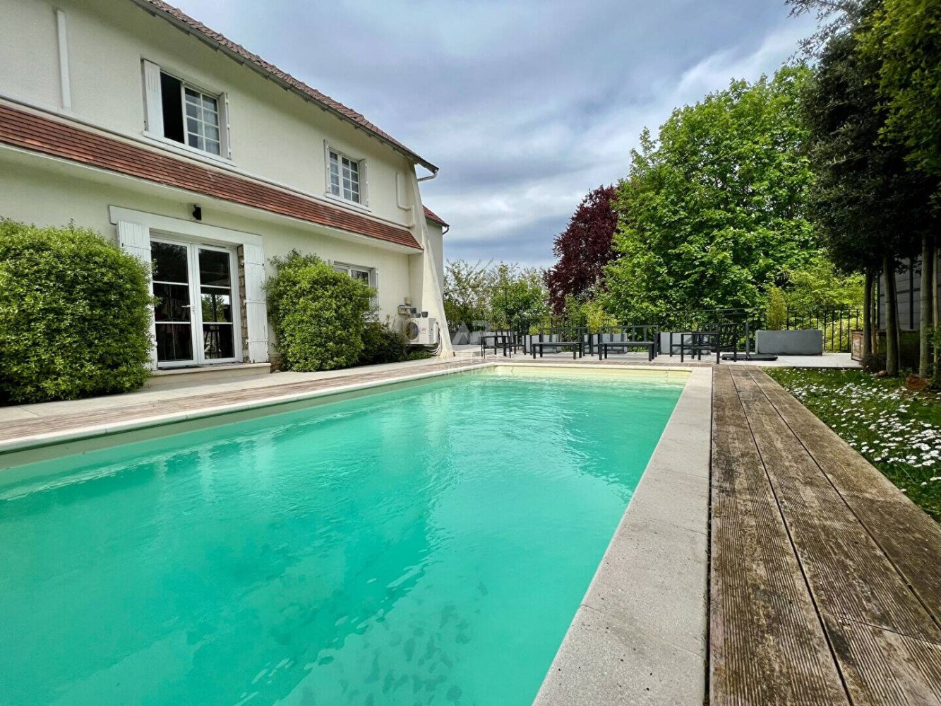 5 غرف نوم منزل في Pontoise, France رقم 185352