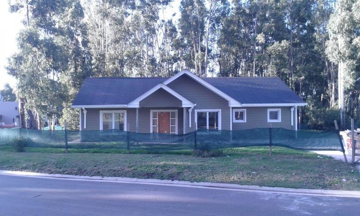 Дом с 3 спальнями в Мар-дель-Плата, Аргентина № 92767