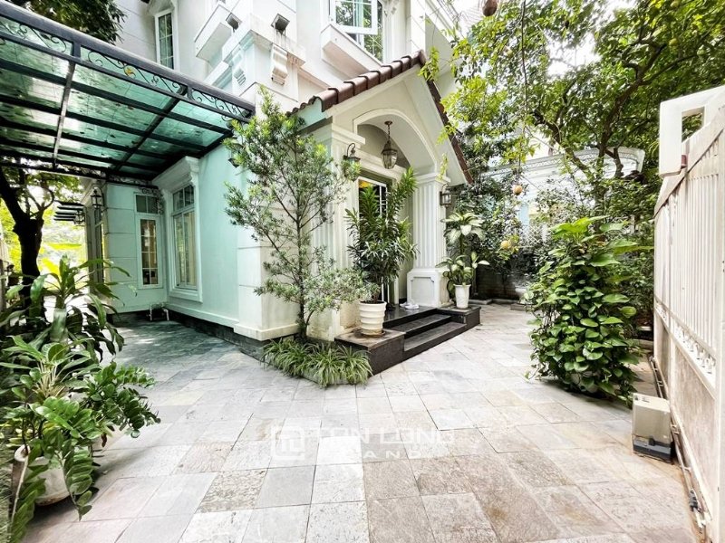 4 غرف نوم شقة في Long Bien, Vietnam رقم 677