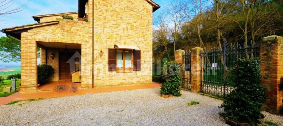 4 bedrooms Villa in Montepulciano, Italy No. 197175 10
