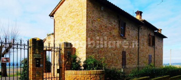 4 bedrooms Villa in Montepulciano, Italy No. 197175 6