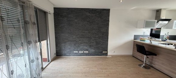 2 Schlafzimmer Wohnung in Poitiers, France, Nr. 295813 3