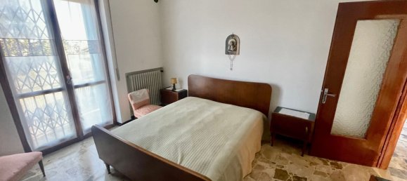 8-Zimmer Haus in Montemarzino, Italy, Nr. 170878 15