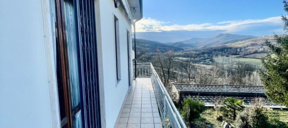 8-Zimmer Haus in Montemarzino, Italy, Nr. 170878 7