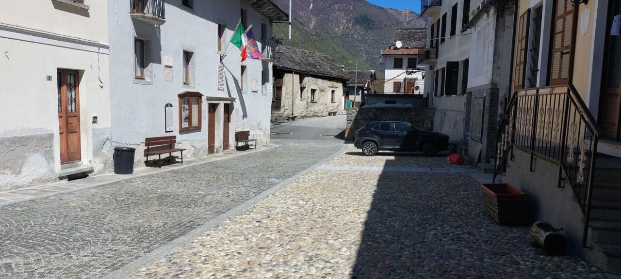 Дом с 4 комнатами в Баннио Анцино, Италия № 38106