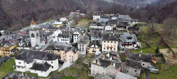 Дом с 4 комнатами в Баннио Анцино, Италия № 38106 43