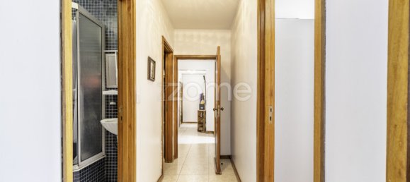 4 bedrooms Apartment in Porto, Portugal No. 95653 22