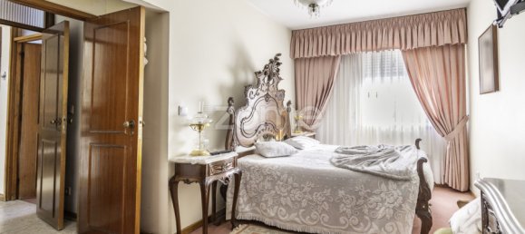 4 bedrooms Apartment in Porto, Portugal No. 95653 10