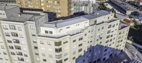 4 bedrooms Apartment in Porto, Portugal No. 95653 5