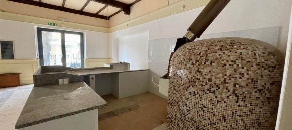 100m² Commercial property in Follonica, Italy No. 45147 9