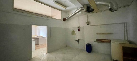 100m² Commercial property in Follonica, Italy No. 45147 26