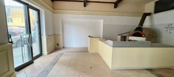 100m² Commercial property in Follonica, Italy No. 45147 4