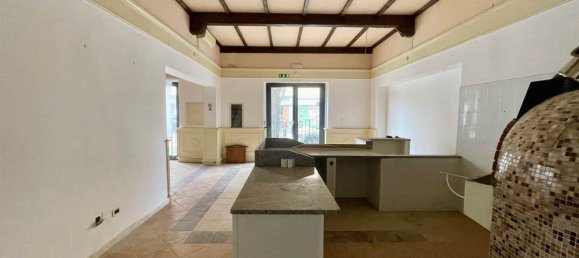 100m² Commercial property in Follonica, Italy No. 45147 8